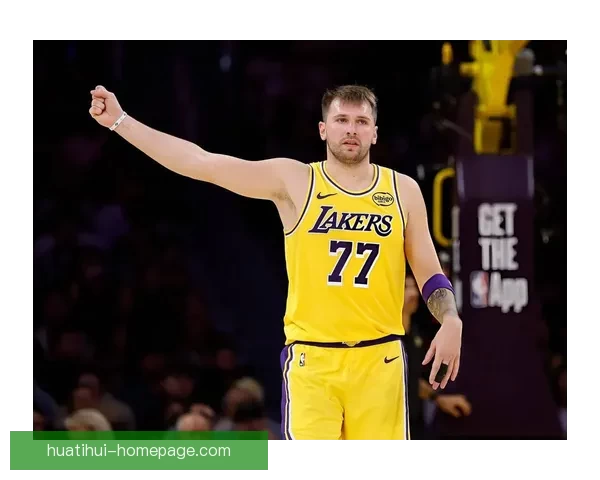 湖人伤病连锁反应里夫斯二级拉伤赛季报销东契奇无限期缺阵