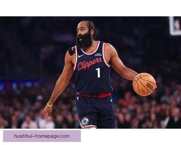 哈登谈客场防守策略 逐步调整状态寻求球队胜利