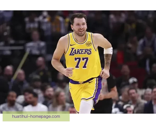 东契奇带伤鏖战三分绝平三不沾效率低迷31分遗憾吞里程悲